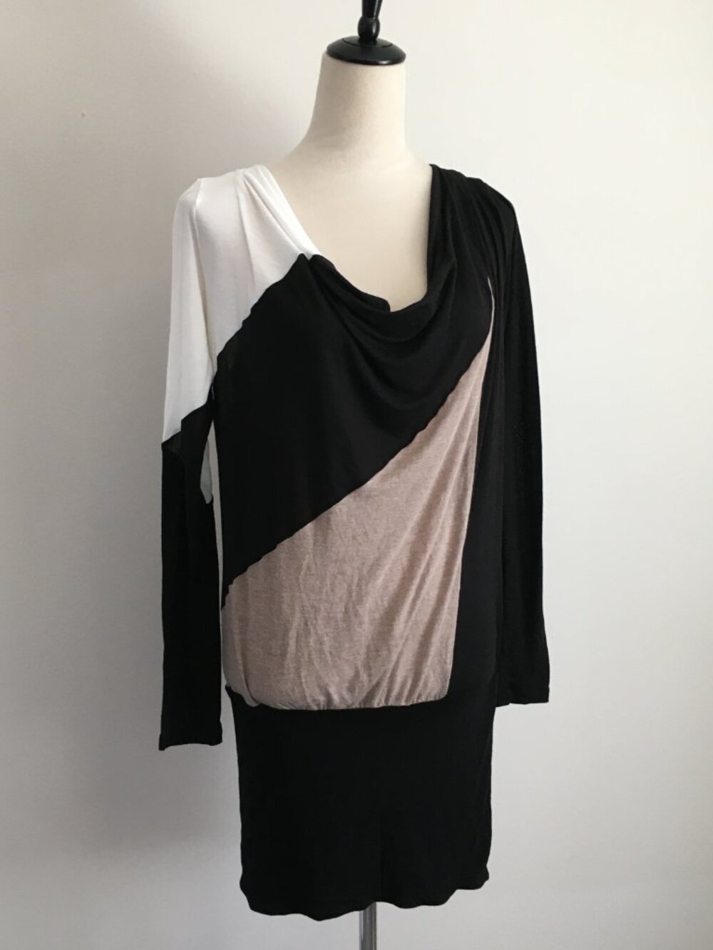 BCBGMAXAZRIA Long Dolman Sleeve White Black Brown Colorblock Cowl Neck Dress